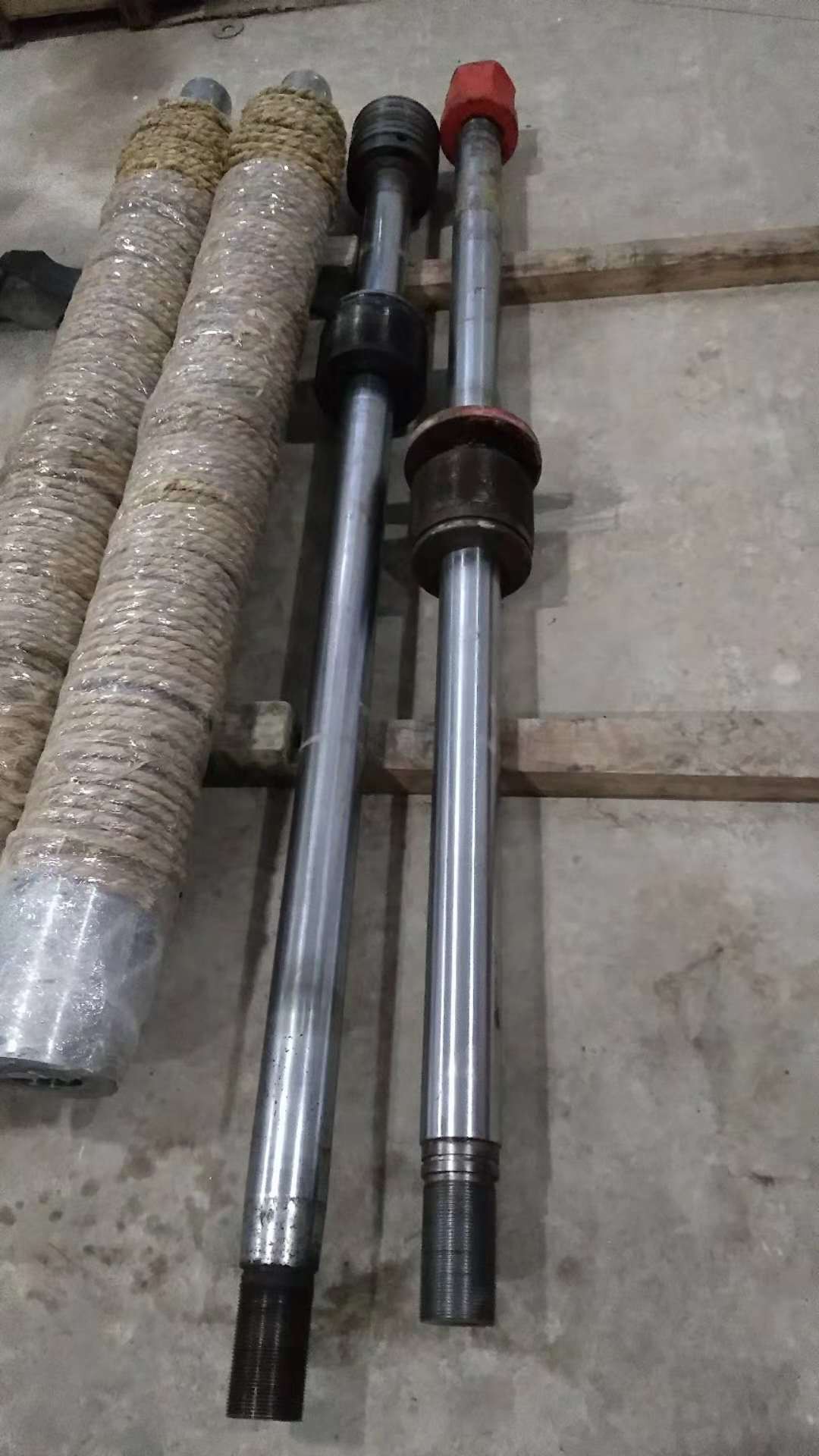 各类抓斗油缸活塞杆维修